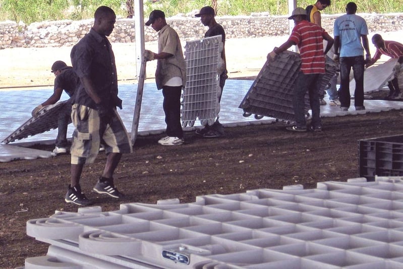 Composite mats for disaster relief