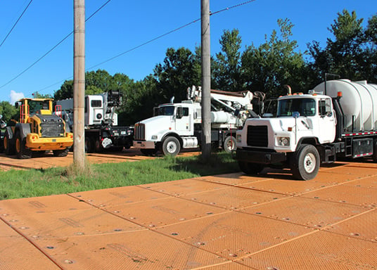 Heavy equipment work platform