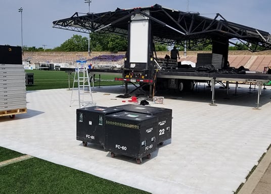 Temporary work platform for outdoor events