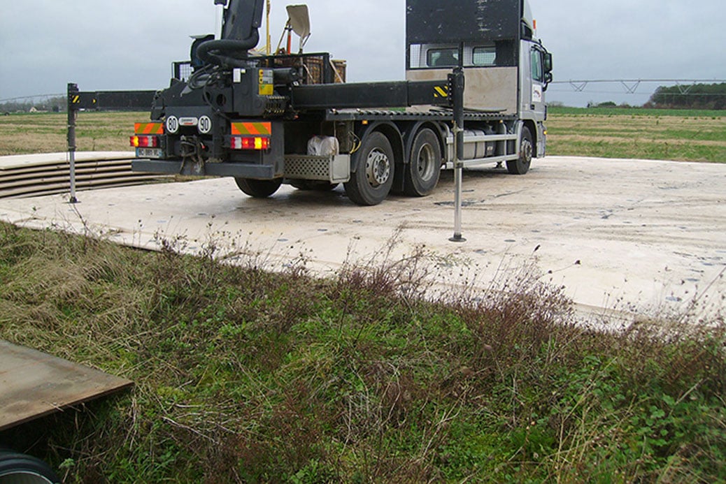 Construction work platform mats