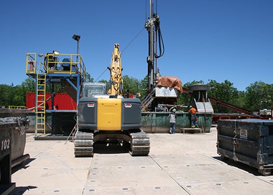 Composite mat work platform and staging area