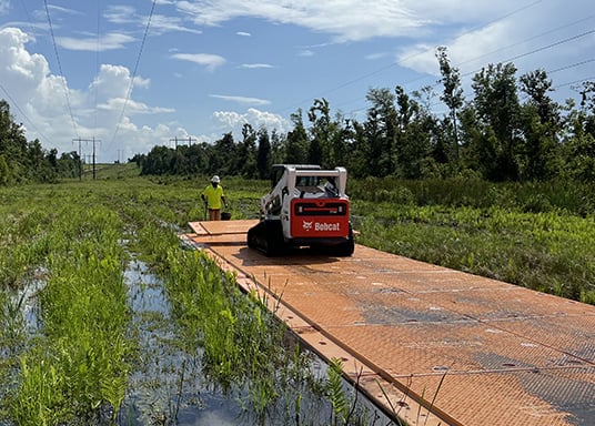 Swamp mats accessway for T&D