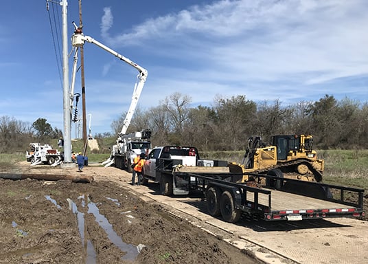 Temporary road surface for heavy machinery